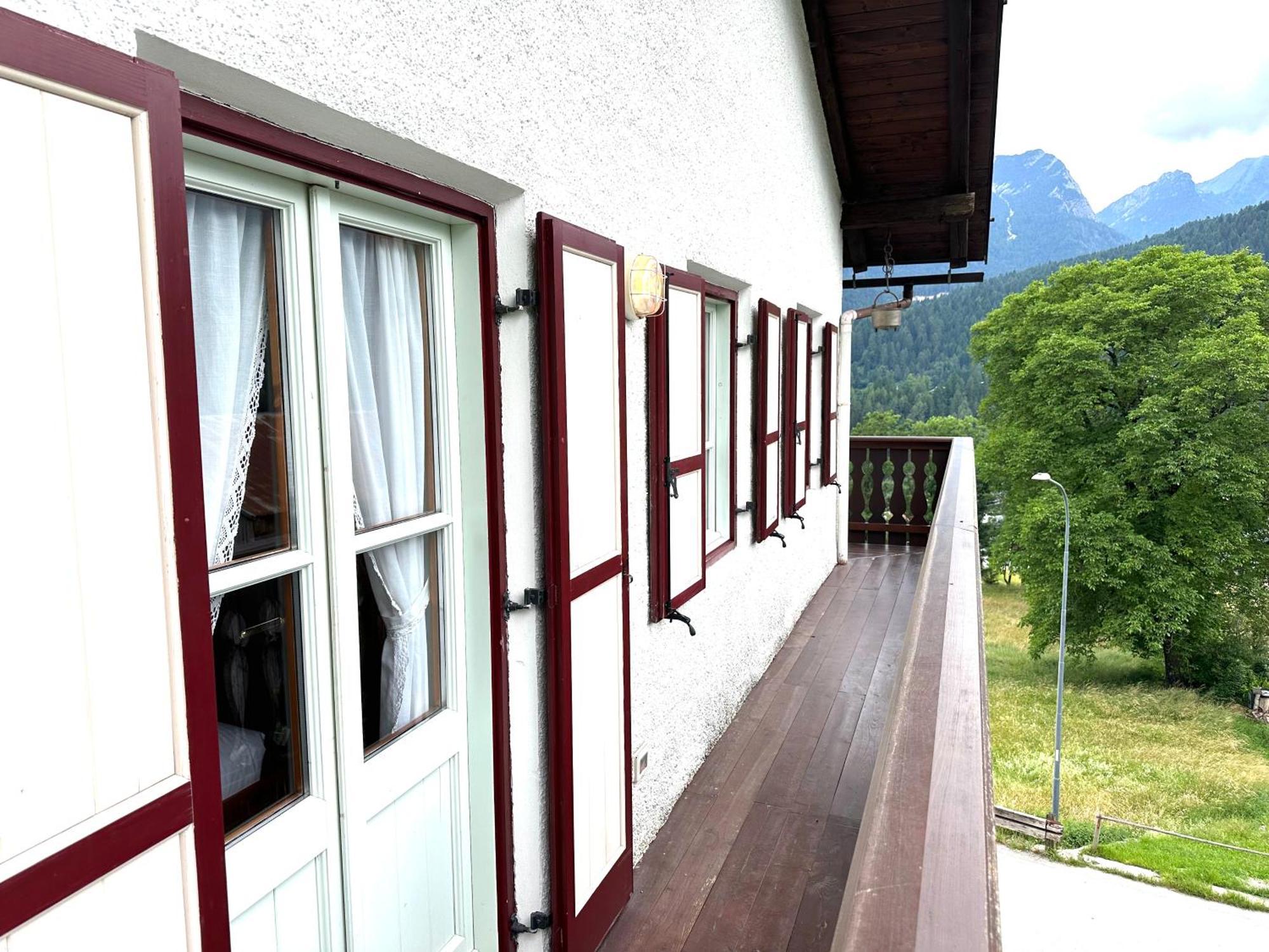סאן ויטו די קדורה Appartamento Ampezzano Con Ampia Balconata מראה חיצוני תמונה